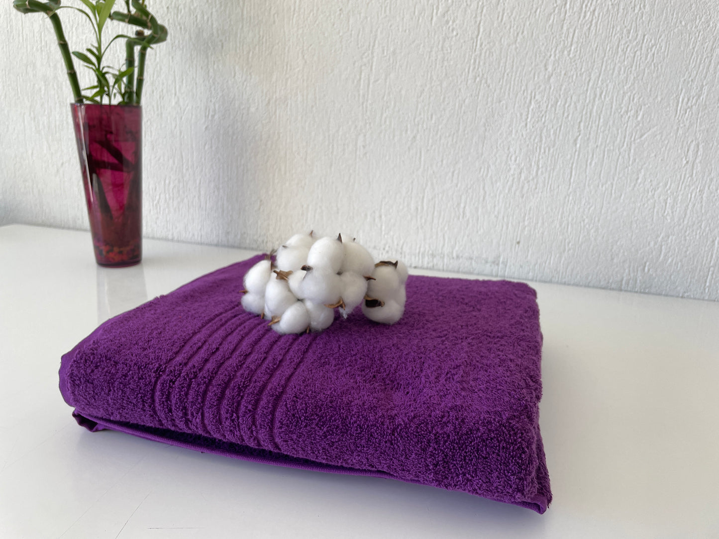 Extra Large Oversized Bath Towels - Purple, 100% Cotton Turkish Towels for Hotel and Spa, Maximum Softness, 40 by 82 and 100x210 cm