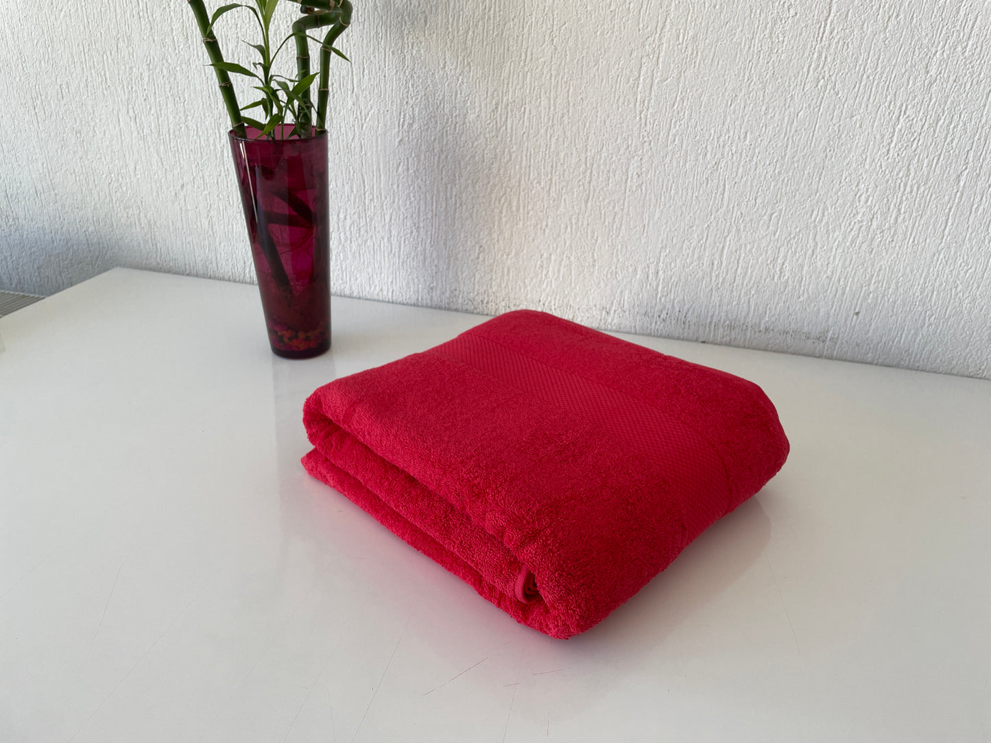 Extra Large Oversized Bath Towels - Red, 100% Cotton Turkish Towels for Hotel and Spa, Maximum Softness, 40 by 87 and 100x220 cm