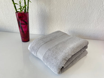 Extra Large Oversized Bath Towels - Grey, 100% Cotton Turkish Towels for Hotel and Spa, Maximum Softness, 40 by 87 and 100x220 cm