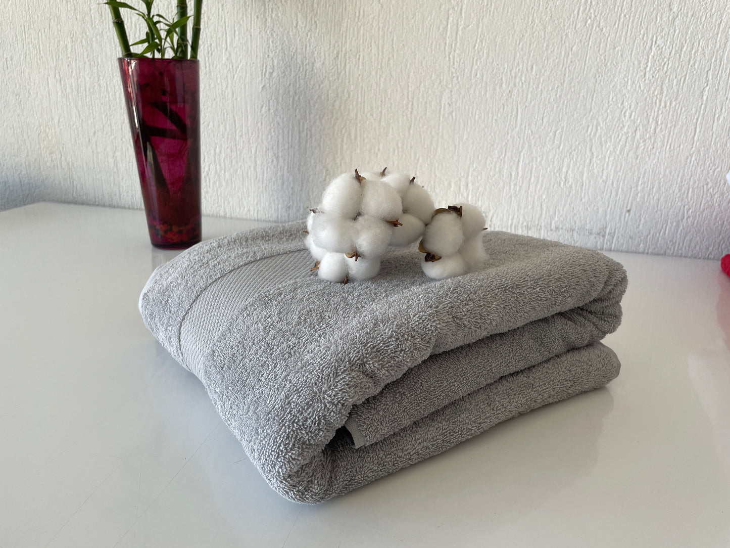 Extra Large Oversized Bath Towels - Grey, 100% Cotton Turkish Towels for Hotel and Spa, Maximum Softness, 40 by 87 and 100x220 cm