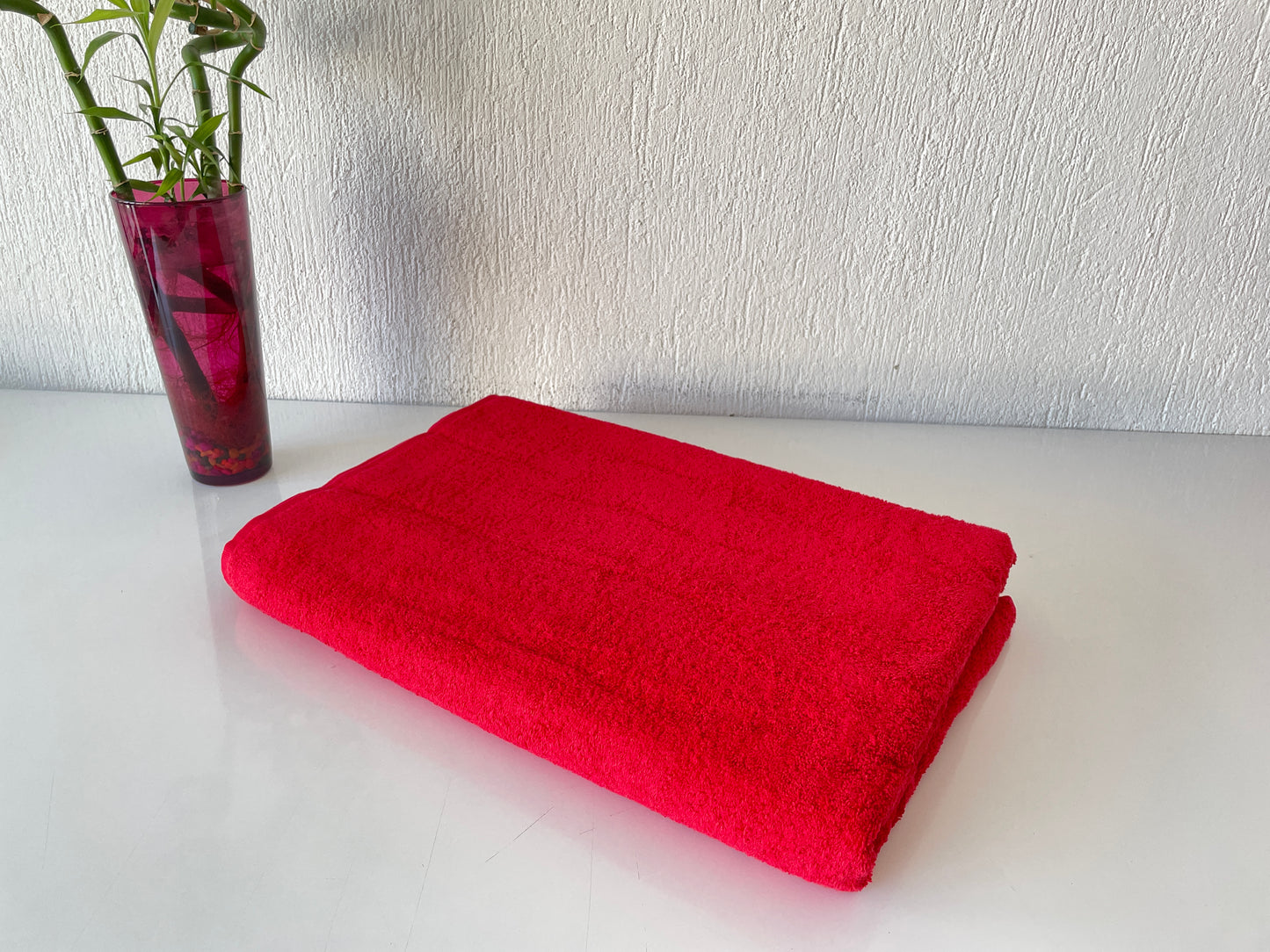 Extra Large Oversized Bath Towels - Red, 100% Cotton Turkish Towels for Hotel and Spa, Maximum Softness, 40 by 79 and 100x200 cm