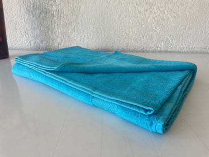 Extra Large Oversized Bath Towels - Turquoise, 100% Cotton Turkish Towels for Hotel and Spa, Maximum Softness, 40 by 79 and 100x200 cm