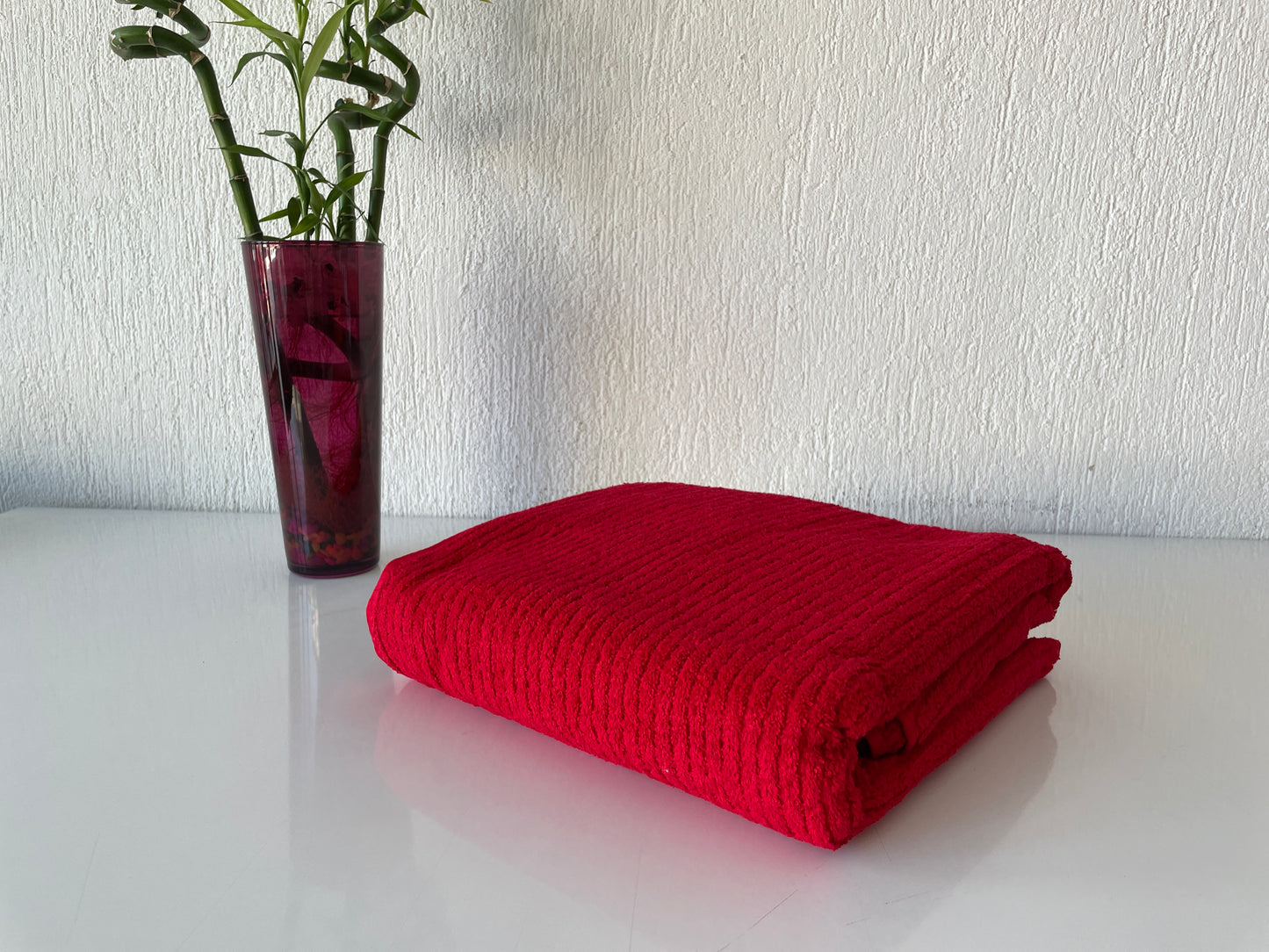 Extra Large Oversized Bath Towels - Red, 100% Cotton Turkish Towels for Hotel and Spa, Maximum Softness, 35 by 70 and 90x180 cm