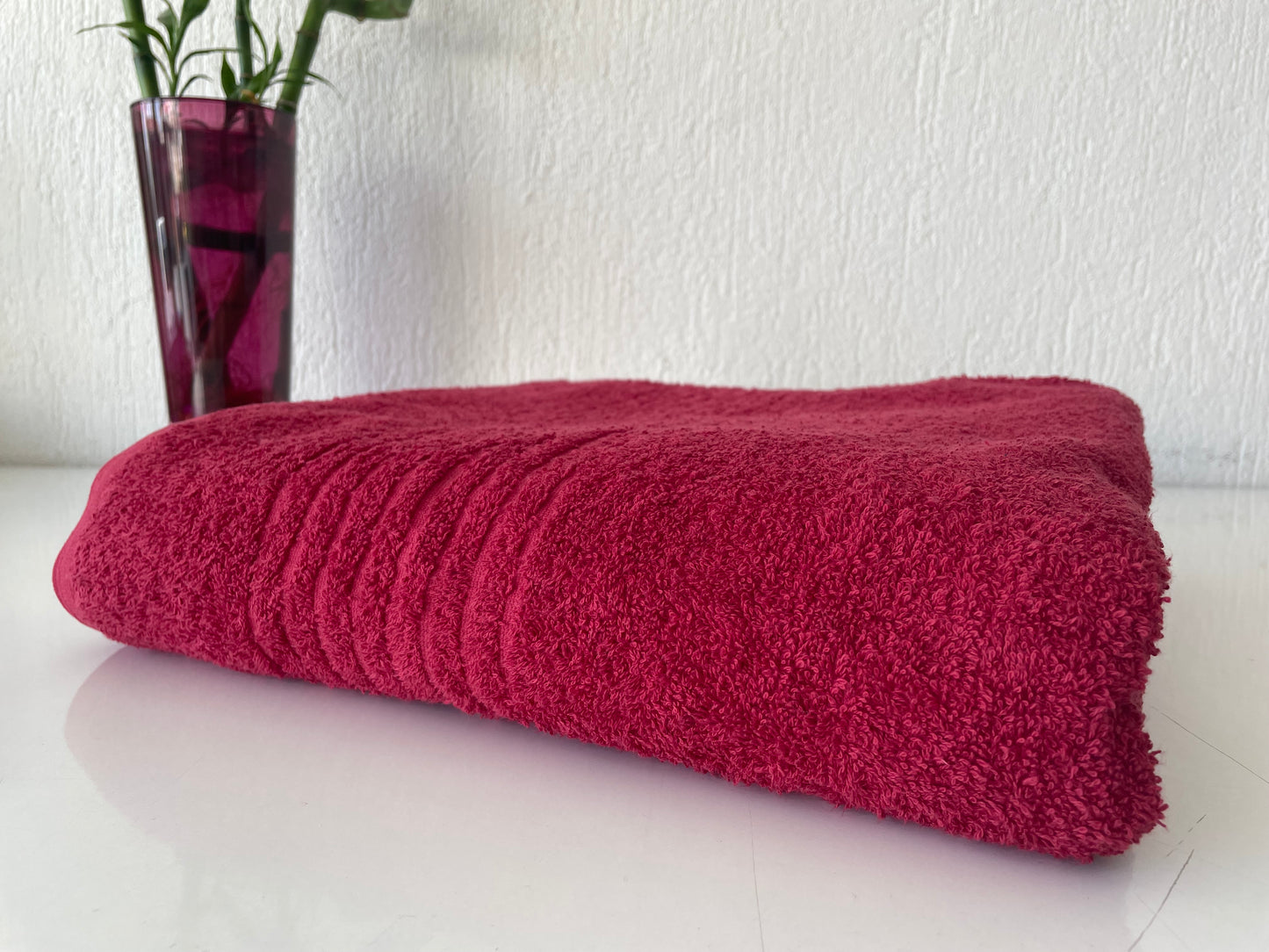 Extra Large Oversized Bath Towels - Red, 100% Cotton Turkish Towels for Hotel and Spa, Maximum Softness, 40 by 82 and 100x210 cm